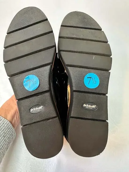 Dr. Scholl's - Picture 8 of 10